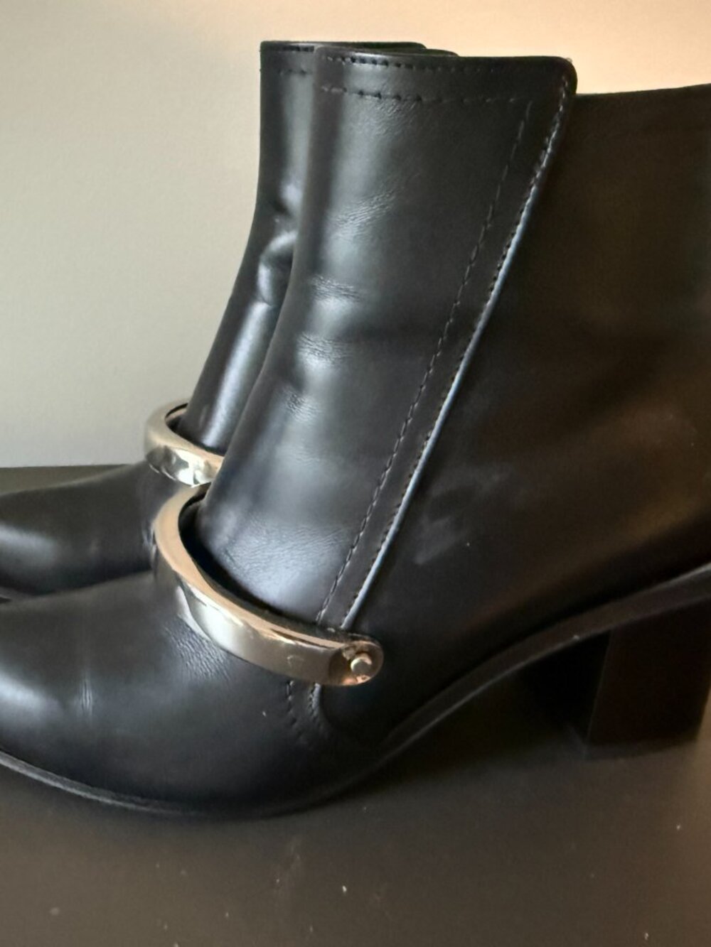 Alexander McQueen Peak Ankle Boots - Picture 4 of 5